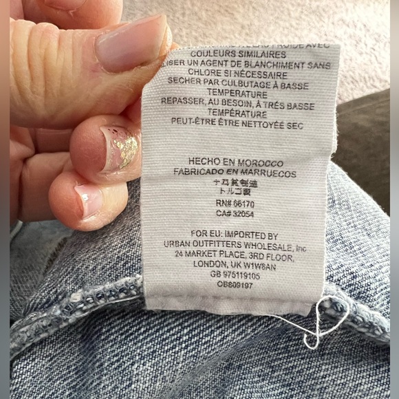 Free People We the Free Rumors Denim Jacket size medium EUC - Picture 11 of 11